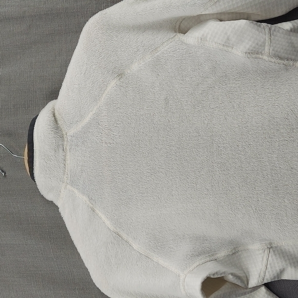 Women's PATAGONIA White Fleece Size Small RN 51884 - Picture 10 of 12